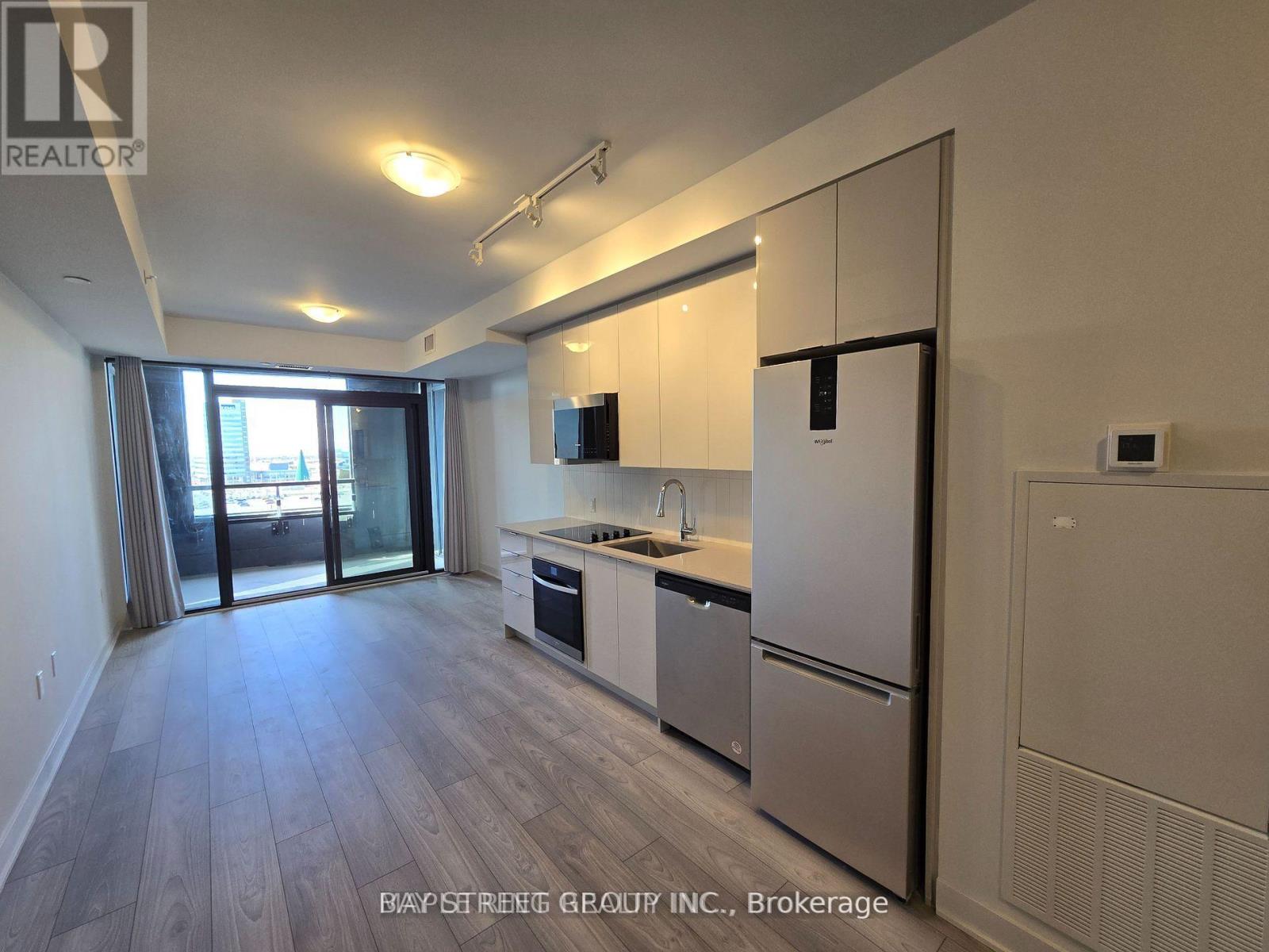 1813 - 2920 Highway 7, Vaughan, Ontario  L4K 0H8 - Photo 4 - N12789116