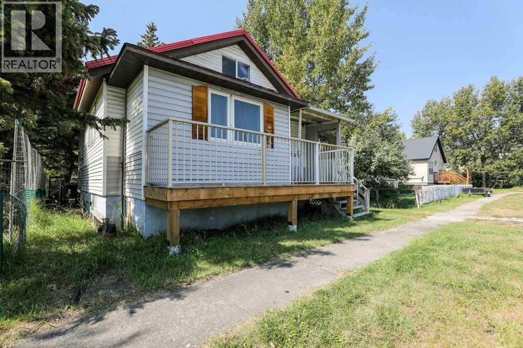 1310 83 Street, Coleman, Alberta  T0K 0M0 - Photo 2 - A2286478