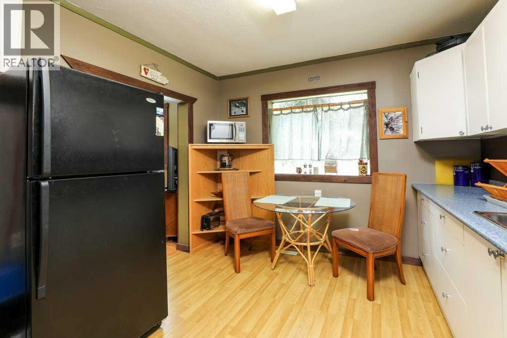 1310 83 Street, Coleman, Alberta  T0K 0M0 - Photo 6 - A2286478