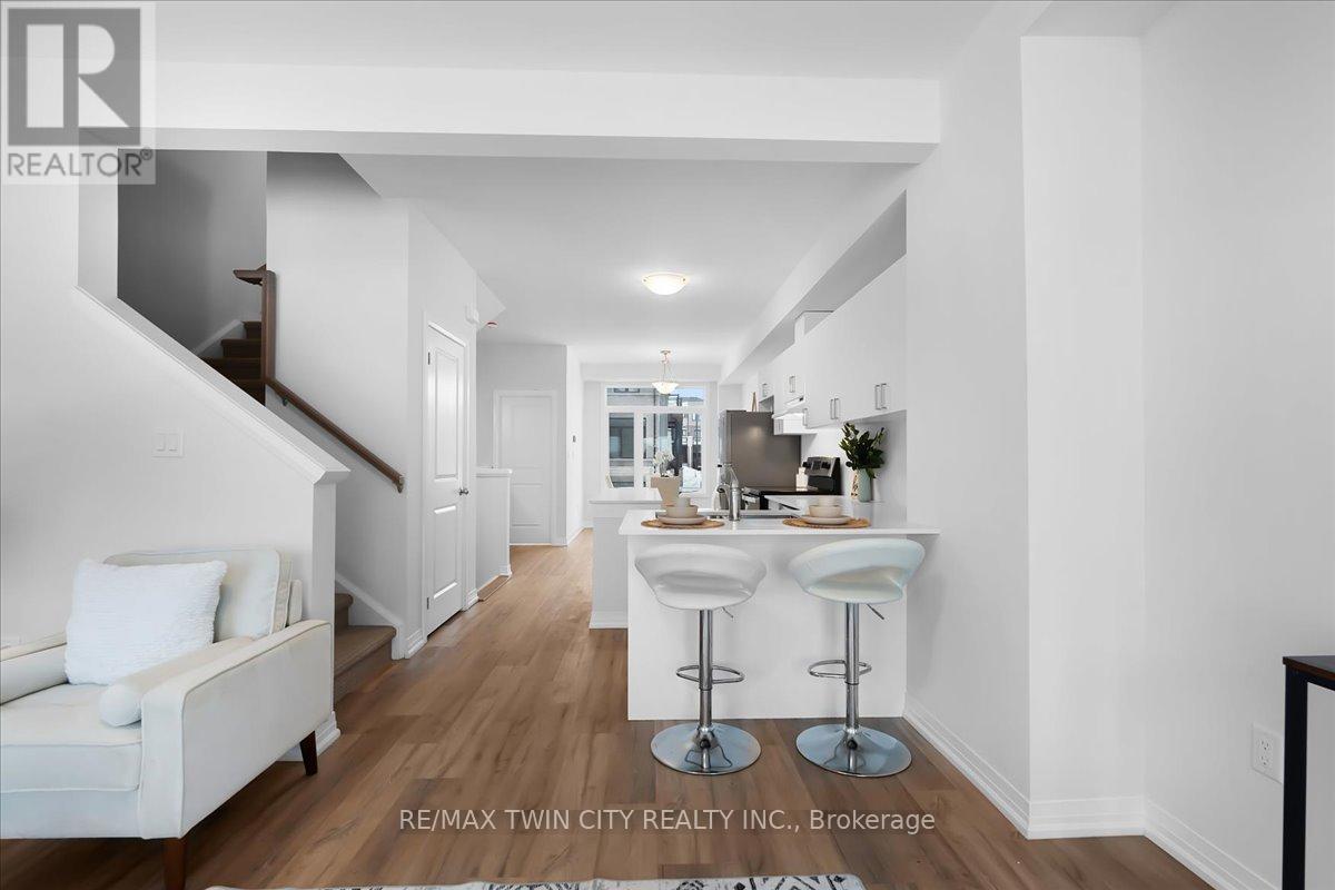 85 - 155 Equestrian Way, Cambridge, Ontario  N3E 0E7 - Photo 10 - X12789124