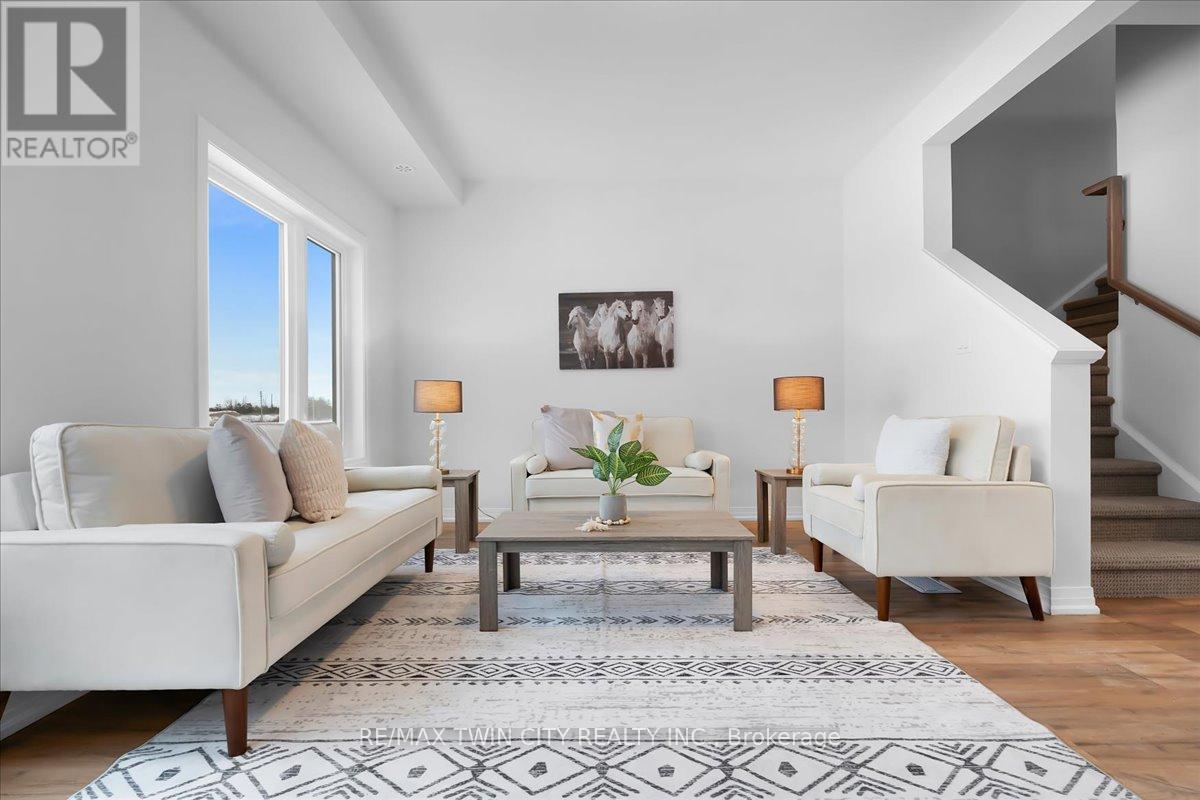 85 - 155 Equestrian Way, Cambridge, Ontario  N3E 0E7 - Photo 12 - X12789124