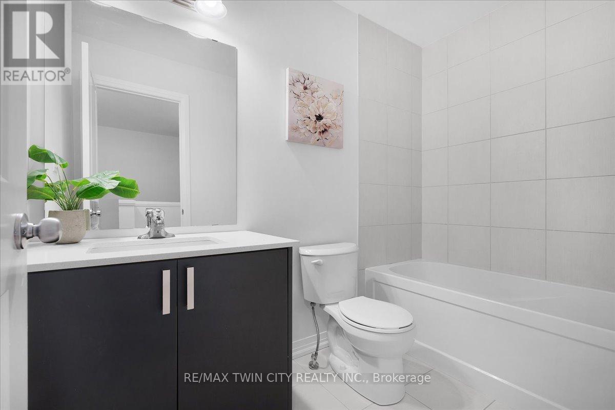 85 - 155 Equestrian Way, Cambridge, Ontario  N3E 0E7 - Photo 23 - X12789124