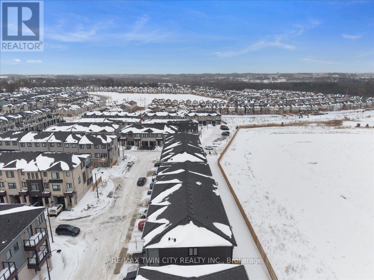 85 - 155 Equestrian Way, Cambridge, Ontario  N3E 0E7 - Photo 44 - X12789124