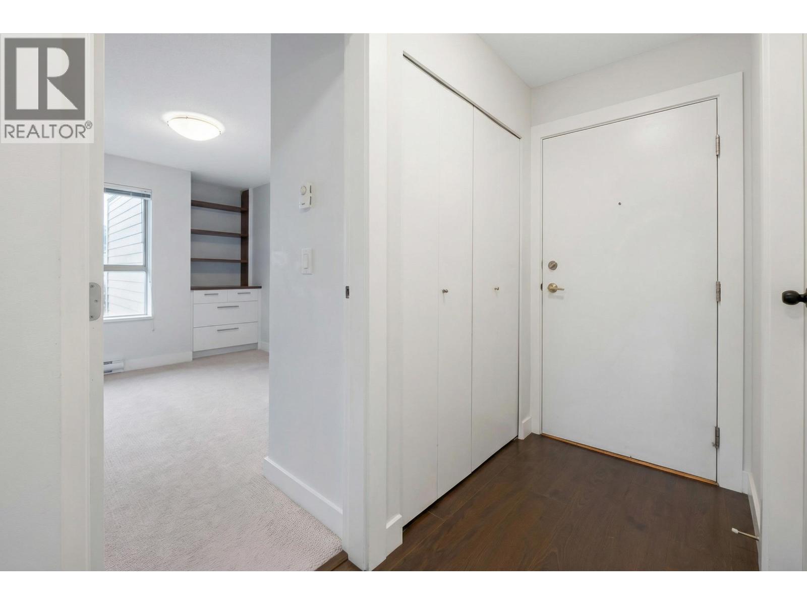 Listing Picture 14 of 22 : 205 7131 STRIDE AVENUE, Burnaby / 本拿比 - 魯藝地產 Yvonne Lu Group - MLS Medallion Club Member