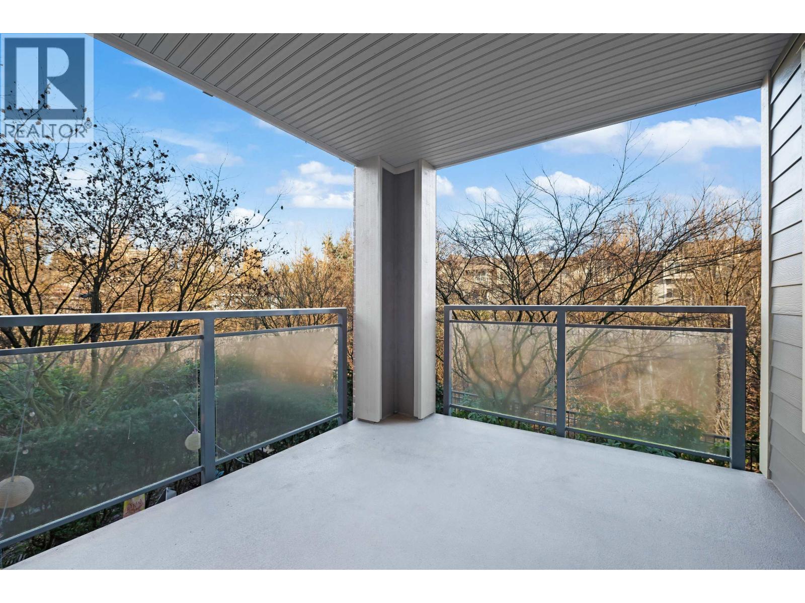 Listing Picture 20 of 22 : 205 7131 STRIDE AVENUE, Burnaby / 本拿比 - 魯藝地產 Yvonne Lu Group - MLS Medallion Club Member