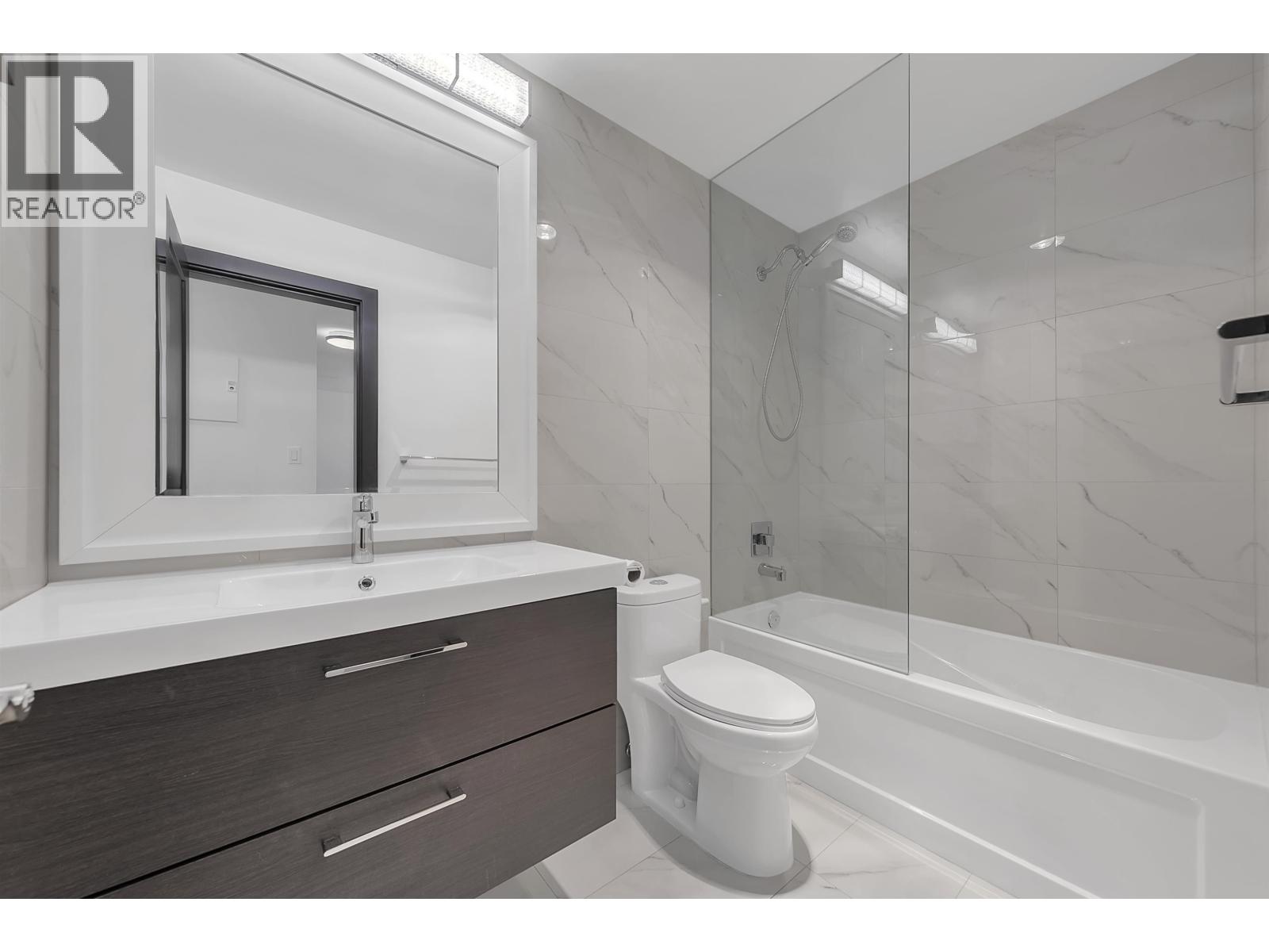 302 170 E 3rd Street, North Vancouver, British Columbia  V7L 1E6 - Photo 6 - R3089838