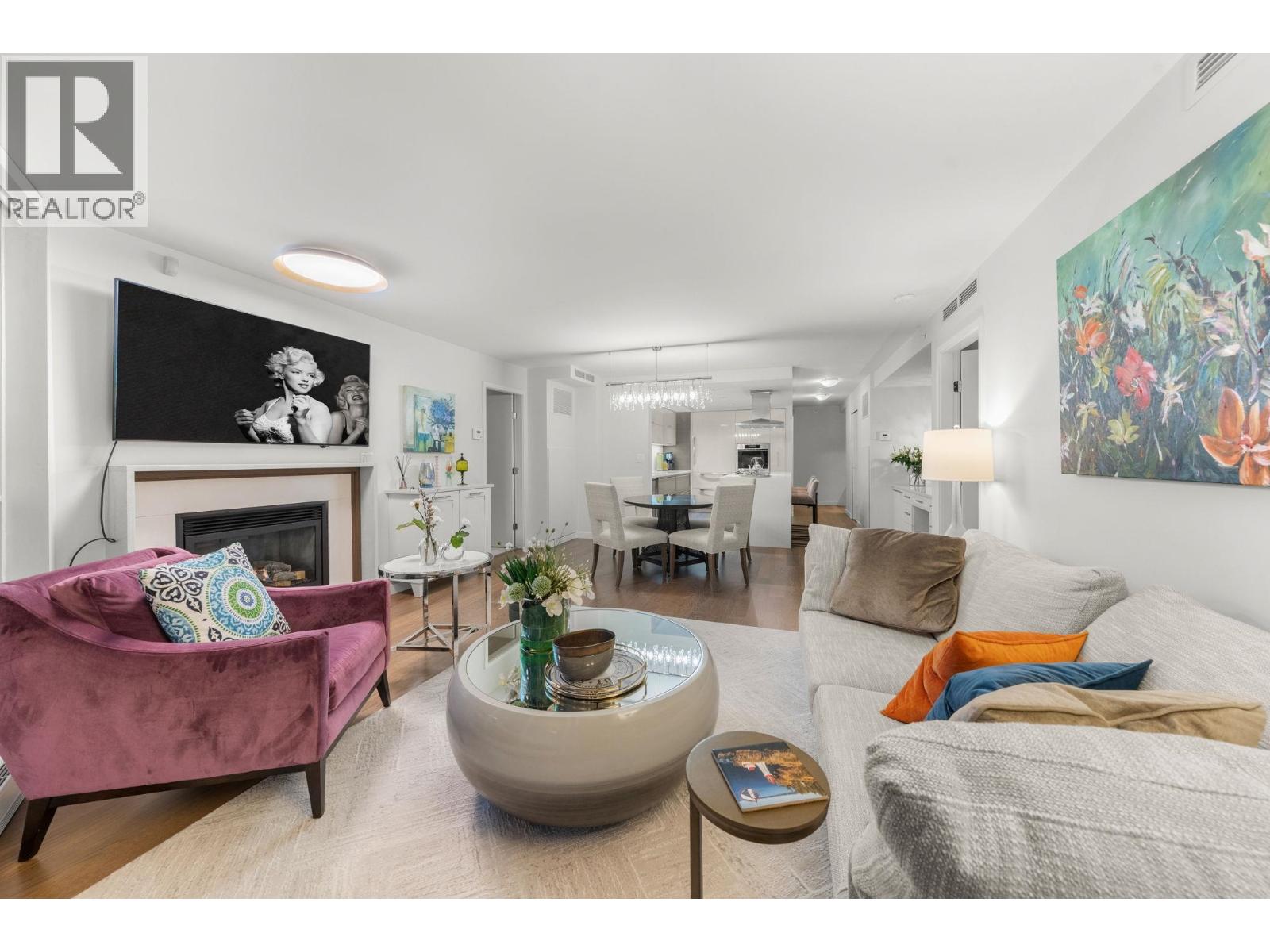 Listing Picture 9 of 40 : 903 8 SMITHE MEWS, Vancouver / 溫哥華 - 魯藝地產 Yvonne Lu Group - MLS Medallion Club Member