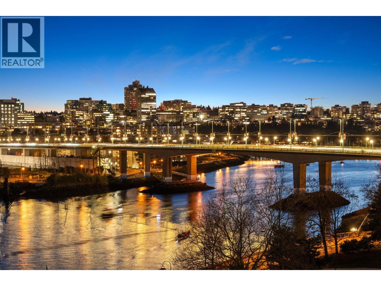 Listing Picture 34 of 40 : 903 8 SMITHE MEWS, Vancouver / 溫哥華 - 魯藝地產 Yvonne Lu Group - MLS Medallion Club Member