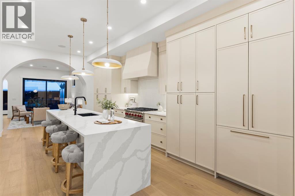 1904 48 Avenue SW, Calgary, Alberta