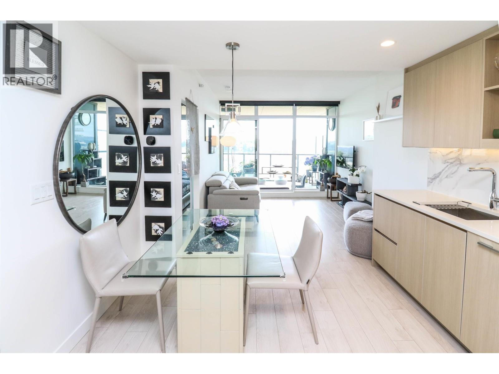 Listing Picture 5 of 16 : 610 4890 LOUGHEED HIGHWAY, Burnaby / 本拿比 - 魯藝地產 Yvonne Lu Group - MLS Medallion Club Member