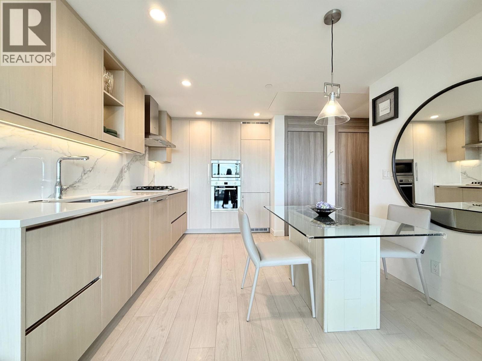 Listing Picture 6 of 16 : 610 4890 LOUGHEED HIGHWAY, Burnaby / 本拿比 - 魯藝地產 Yvonne Lu Group - MLS Medallion Club Member