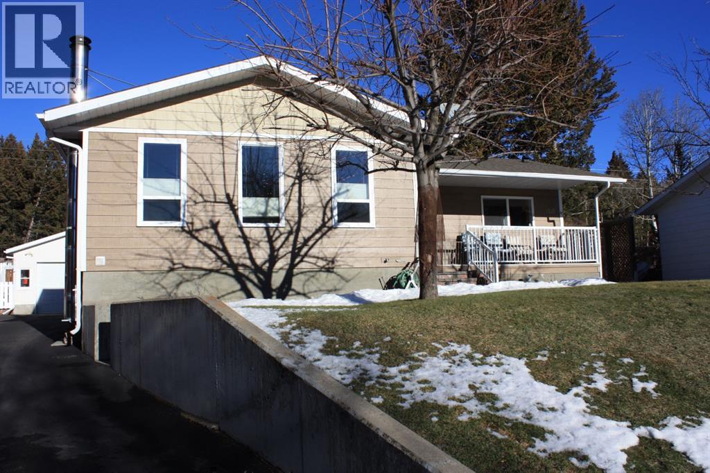 7605 29 Avenue, Coleman, Alberta  T0K 0M0 - Photo 6 - A2275772