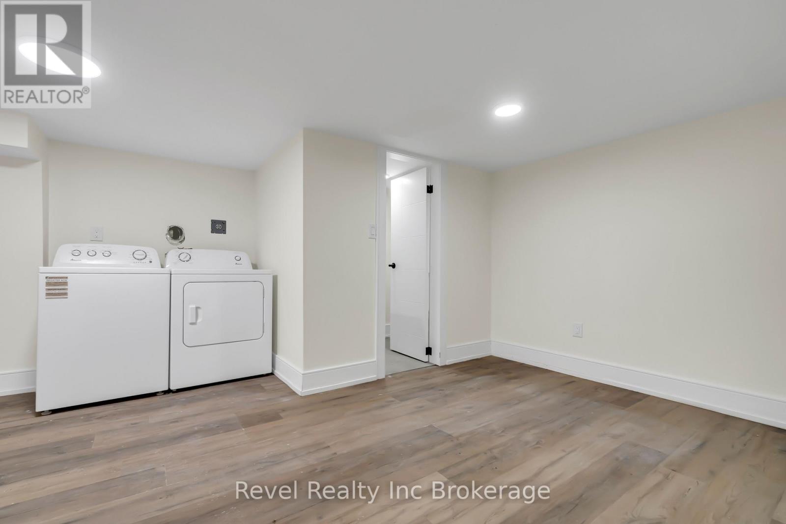 241 Charles Street W, Ingersoll, Ontario  N5C 2M5 - Photo 22 - X12789150