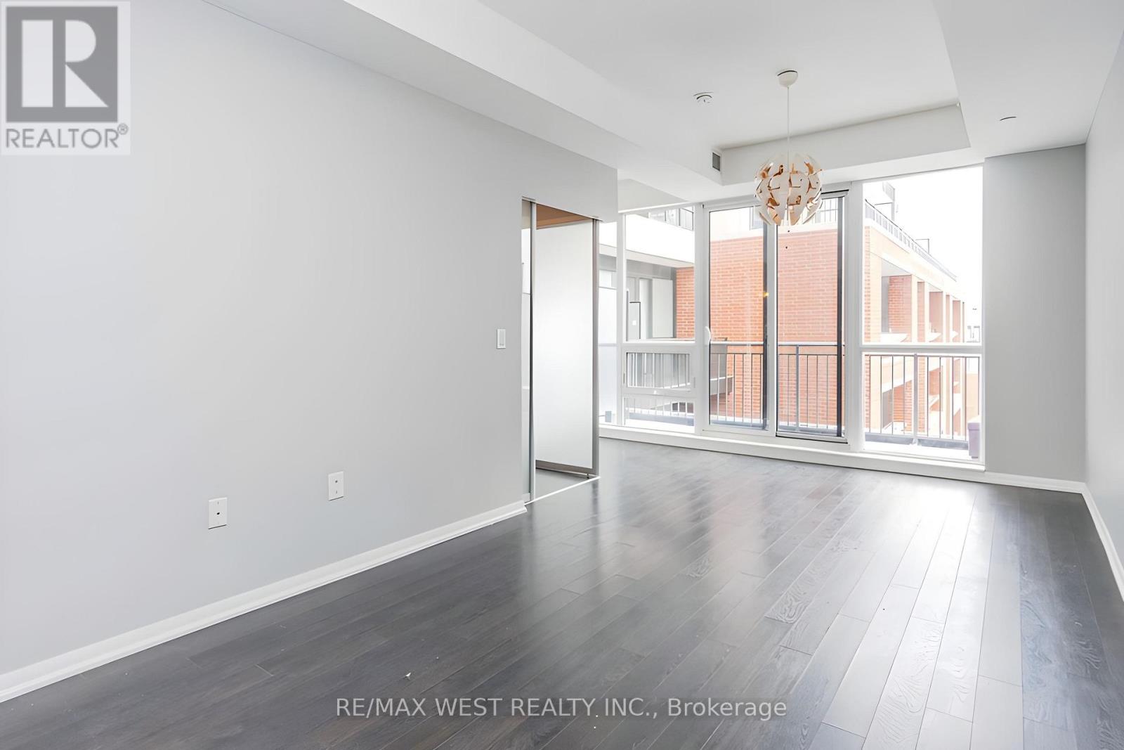 825 - 830 Lawrence Avenue W, Toronto, Ontario  M6A 1C3 - Photo 6 - W12787936