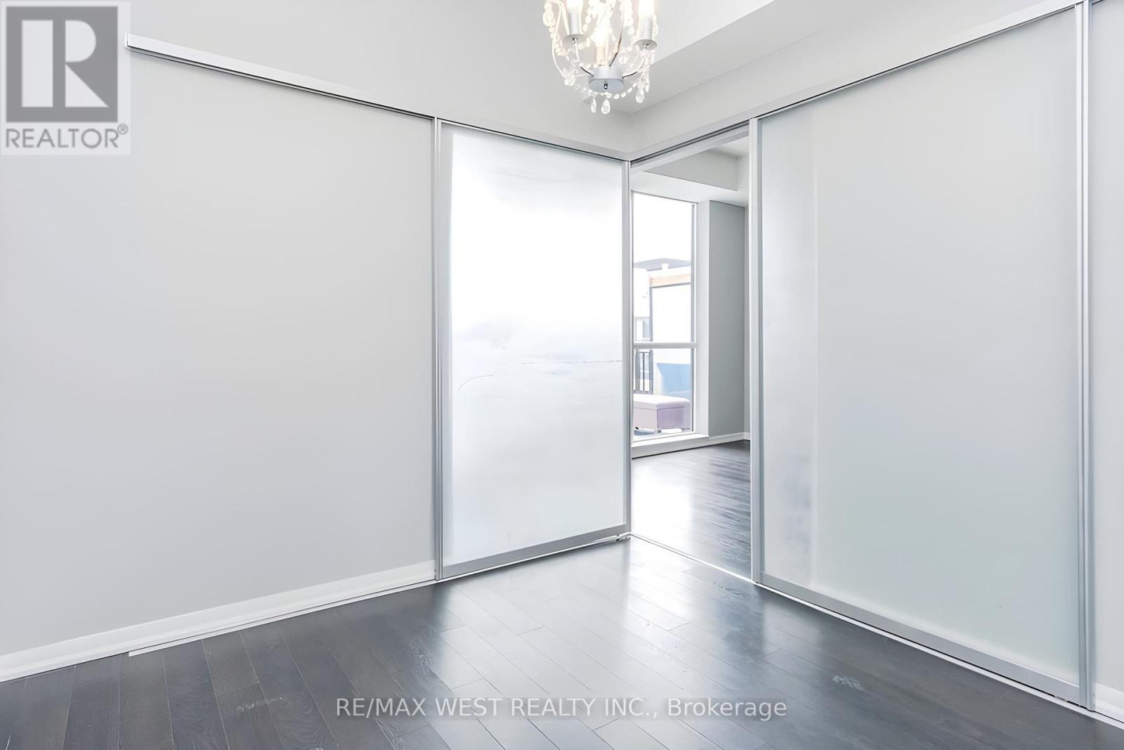 825 - 830 Lawrence Avenue W, Toronto, Ontario  M6A 1C3 - Photo 8 - W12787936