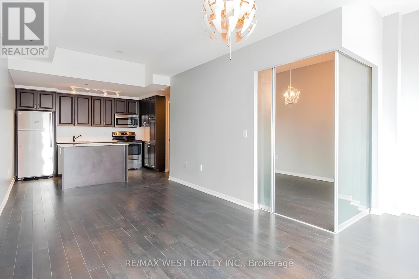 825 - 830 Lawrence Avenue W, Toronto, Ontario  M6A 1C3 - Photo 7 - W12787936