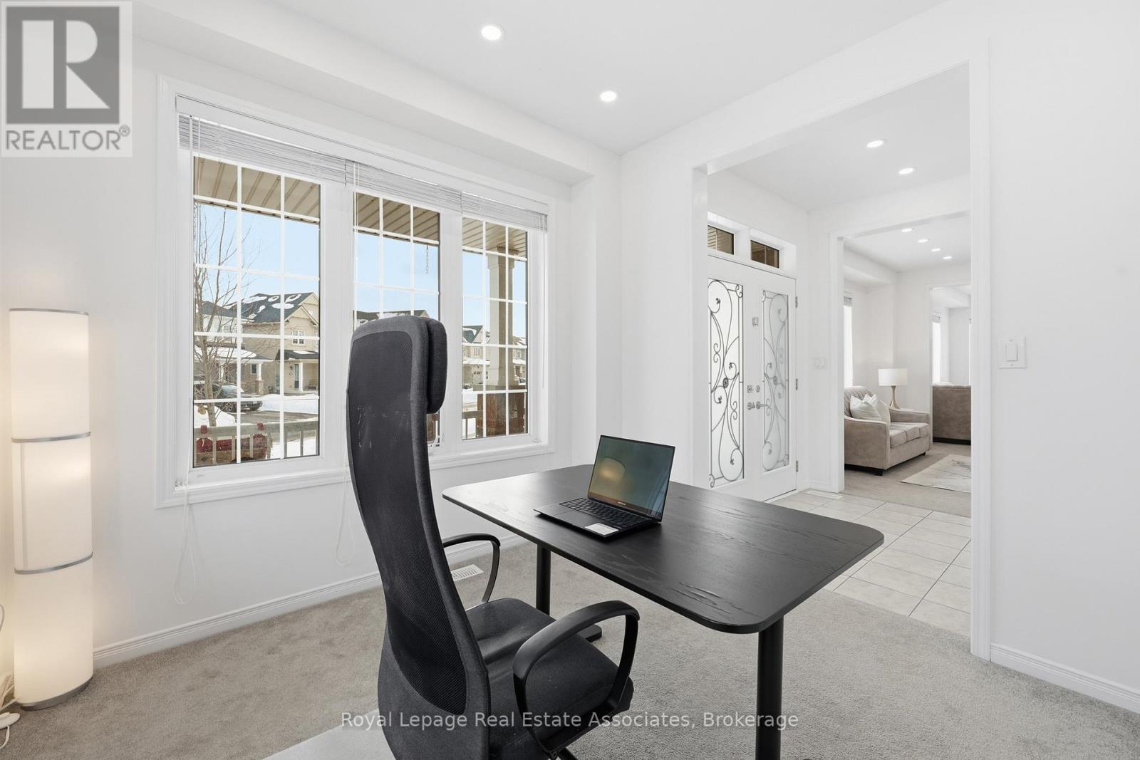 121 Esther Crescent, Thorold, Ontario  L3B 0H1 - Photo 12 - X12774208