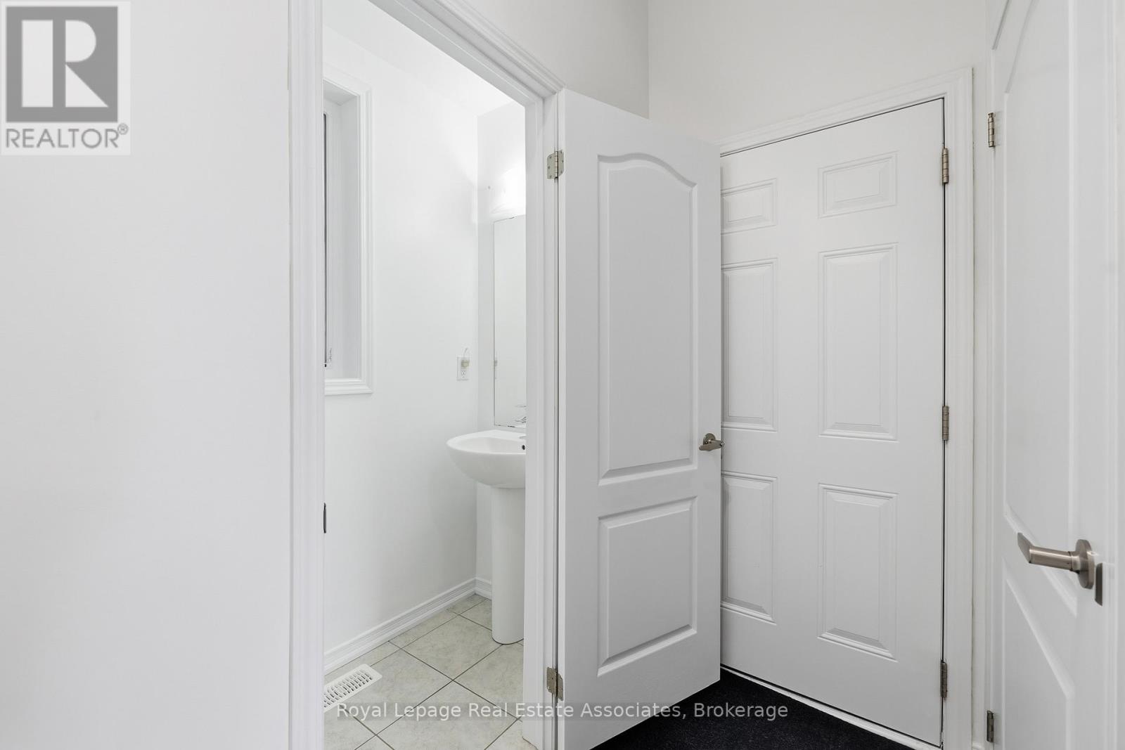 121 Esther Crescent, Thorold, Ontario  L3B 0H1 - Photo 22 - X12774208