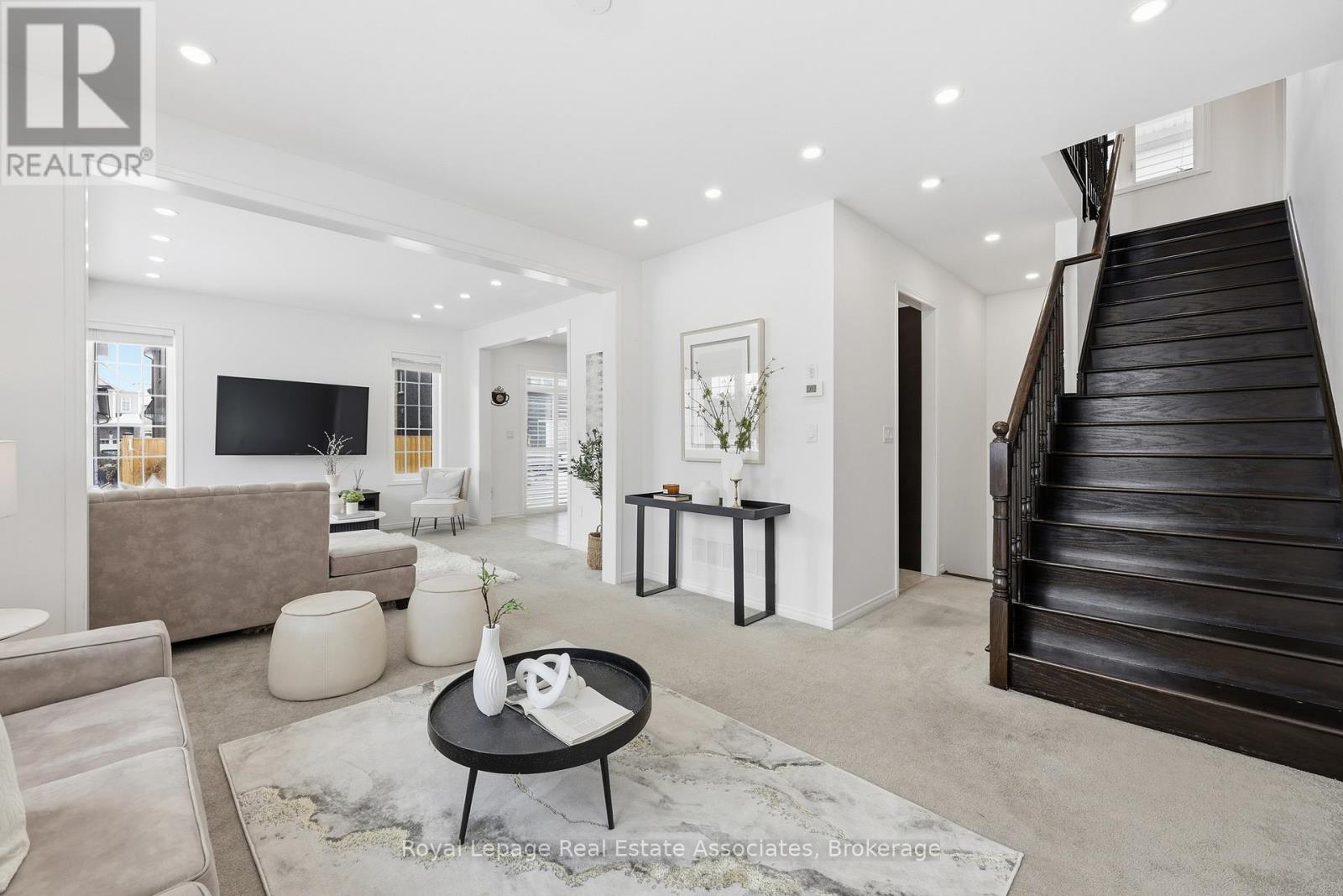 121 Esther Crescent, Thorold, Ontario  L3B 0H1 - Photo 13 - X12774208