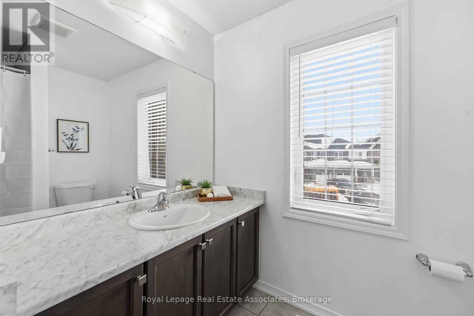 121 Esther Crescent, Thorold, Ontario  L3B 0H1 - Photo 32 - X12774208