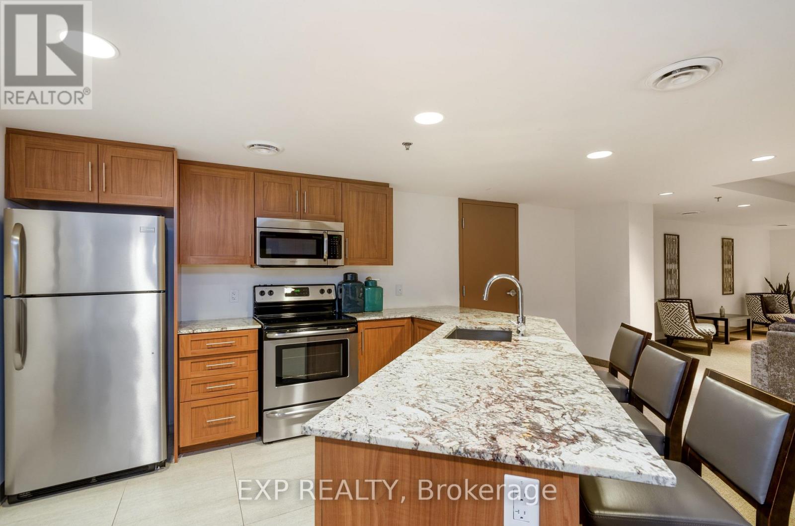 2208 - 242 Rideau Street, Ottawa, Ontario  K1N 0B7 - Photo 23 - X12789066