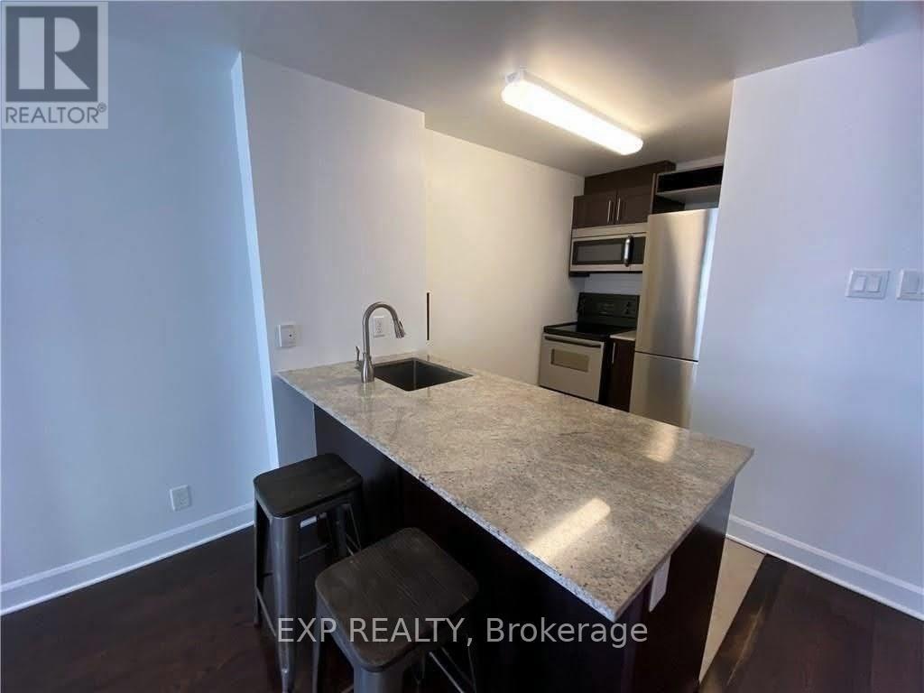 2208 - 242 Rideau Street, Ottawa, Ontario  K1N 0B7 - Photo 9 - X12789066