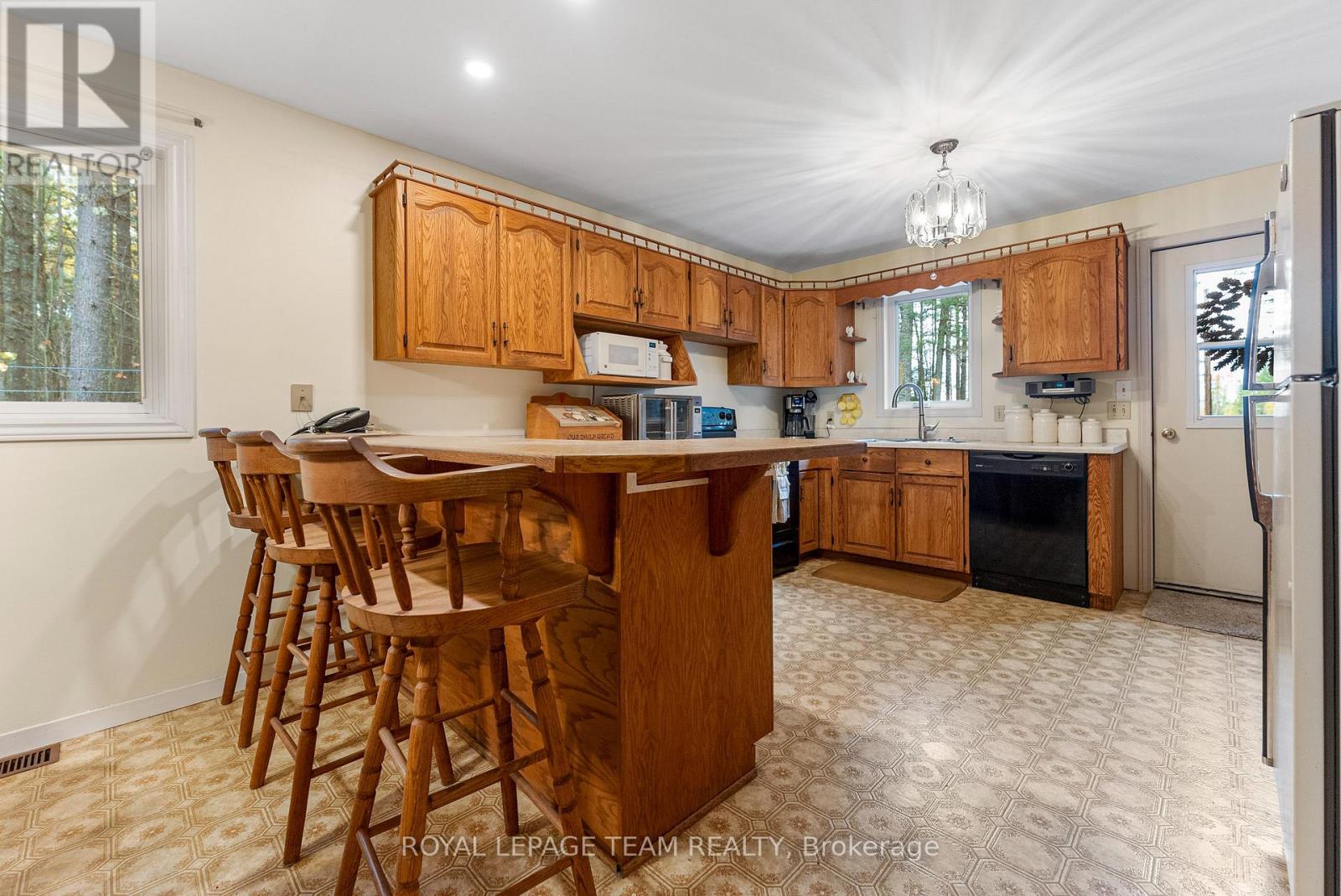 725 Marsh Road, North Algona Wilberforce, Ontario  K8A 6W4 - Photo 13 - X12481689