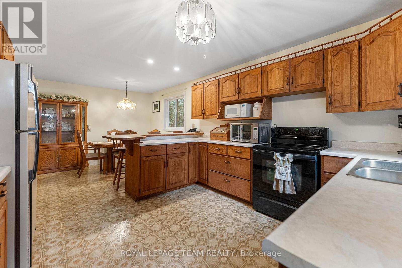 725 Marsh Road, North Algona Wilberforce, Ontario  K8A 6W4 - Photo 14 - X12481689