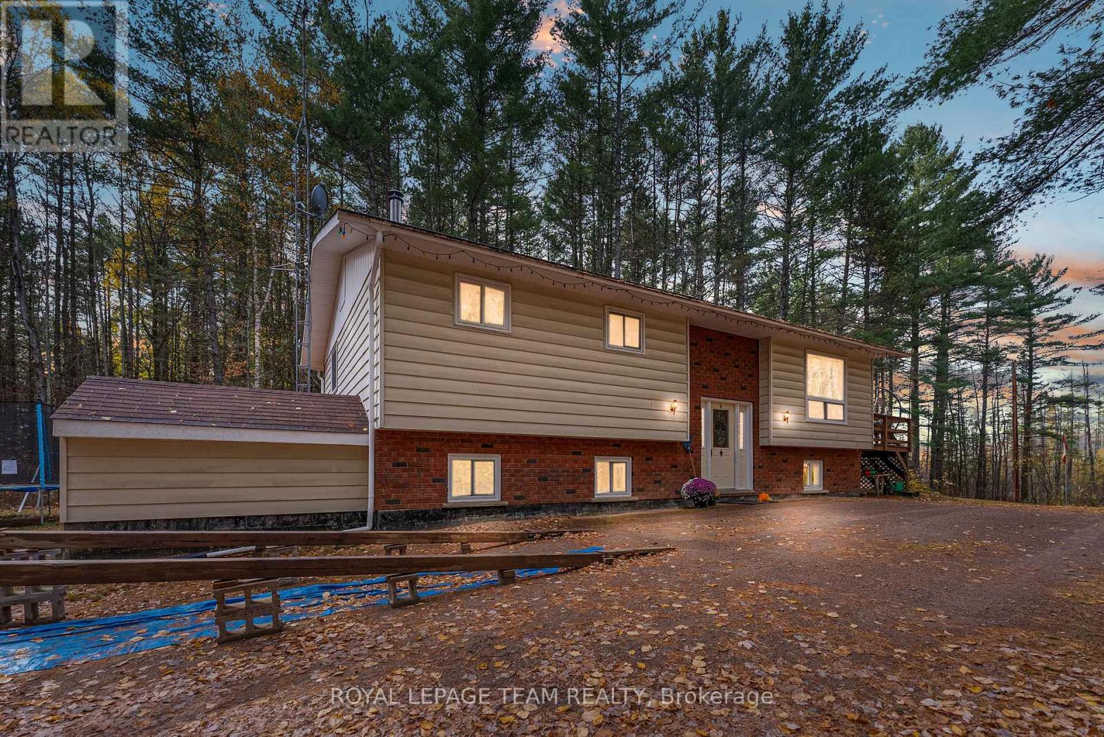 725 Marsh Road, North Algona Wilberforce, Ontario  K8A 6W4 - Photo 44 - X12481689