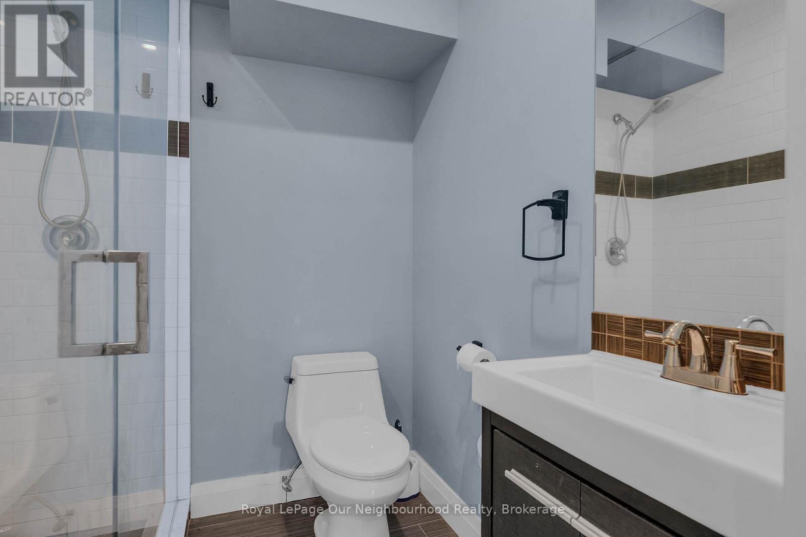 300 - 1224 King Street W, Toronto, Ontario  M6K 1G4 - Photo 22 - W12788934