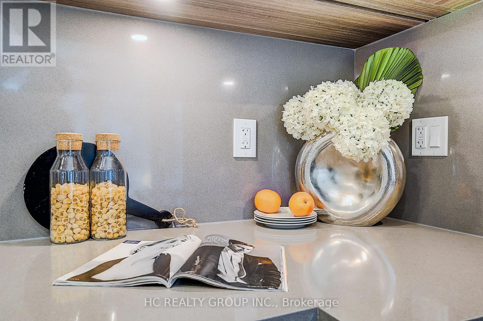 3007 - 39 Roehampton Avenue, Toronto, Ontario  M4P 1P9 - Photo 17 - C12789130