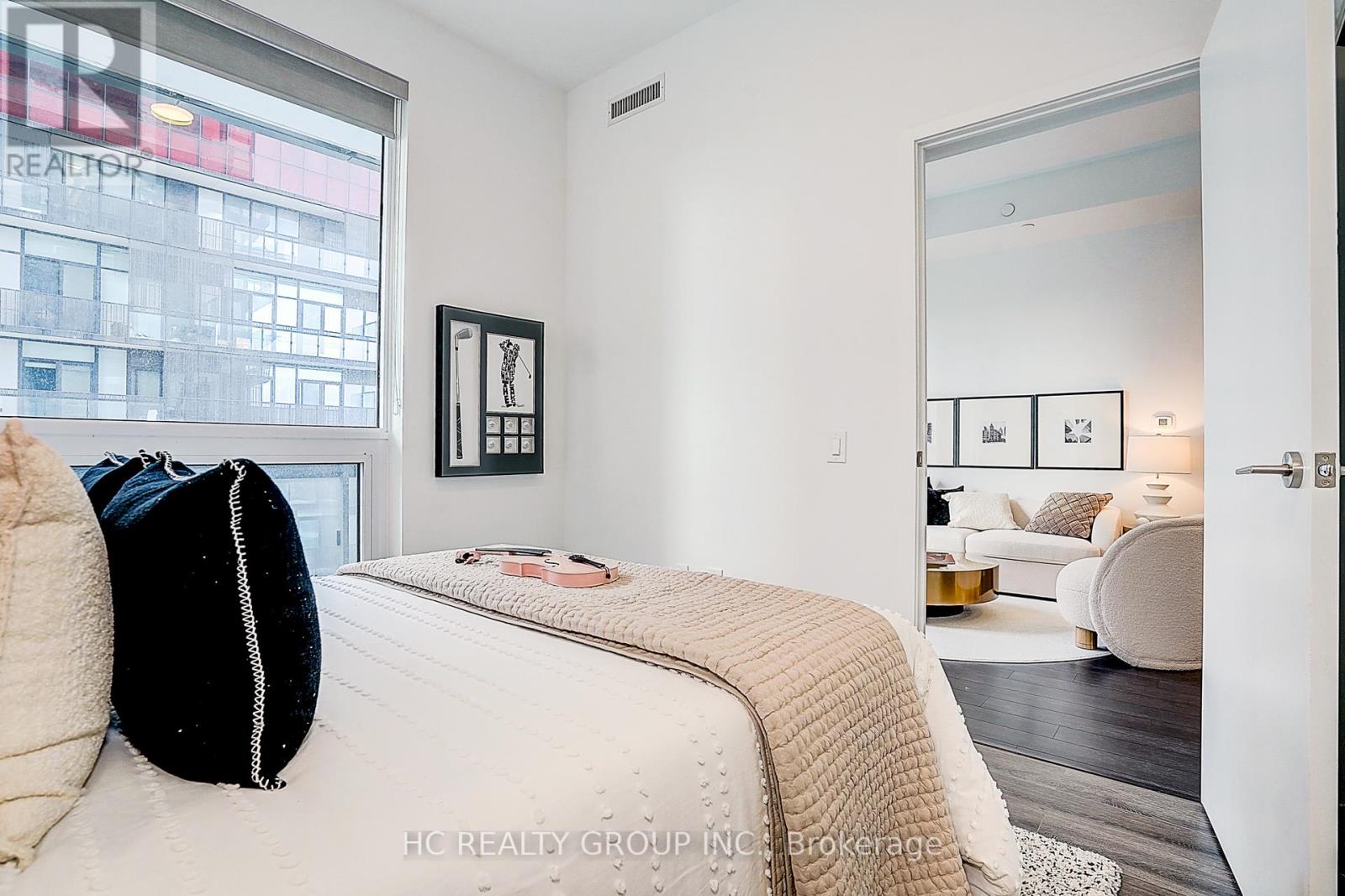 3007 - 39 Roehampton Avenue, Toronto, Ontario  M4P 1P9 - Photo 22 - C12789130