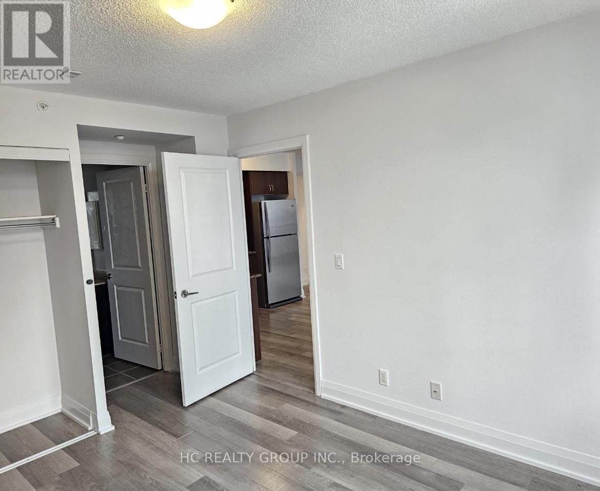 716 - 376 Highway 7 Road E, Richmond Hill, Ontario  L4B 0C7 - Photo 4 - N12789154