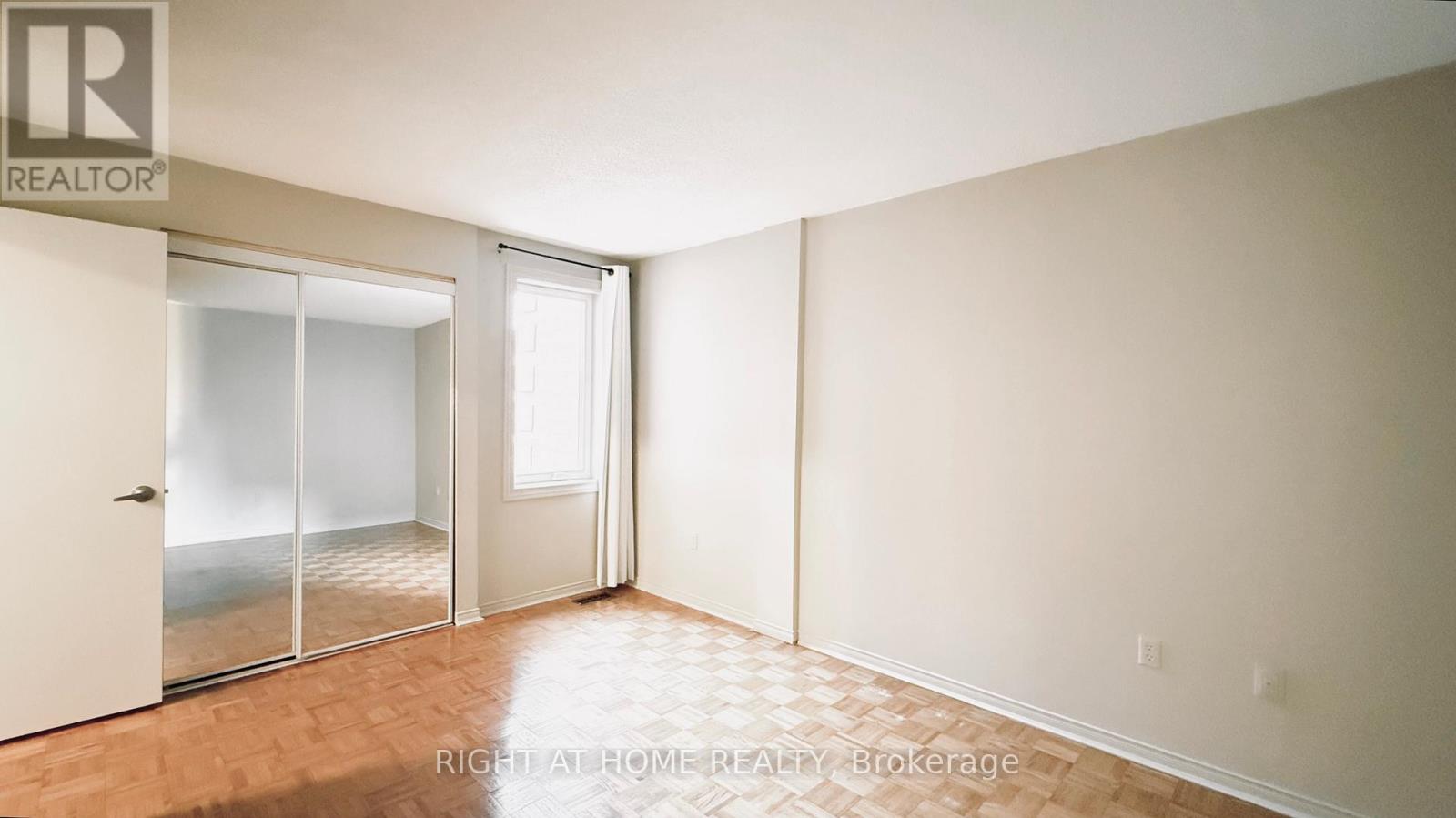 934 - 75 Weldrick Road E, Richmond Hill, Ontario  L4C 3T9 - Photo 20 - N12789164