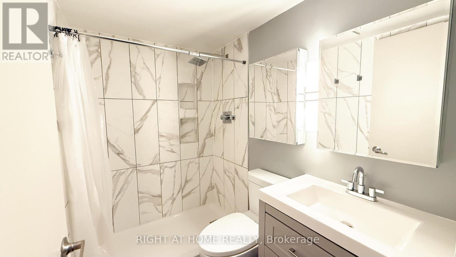 934 - 75 Weldrick Road E, Richmond Hill, Ontario  L4C 3T9 - Photo 21 - N12789164