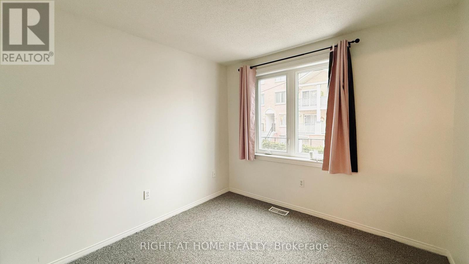 934 - 75 Weldrick Road E, Richmond Hill, Ontario  L4C 3T9 - Photo 30 - N12789164