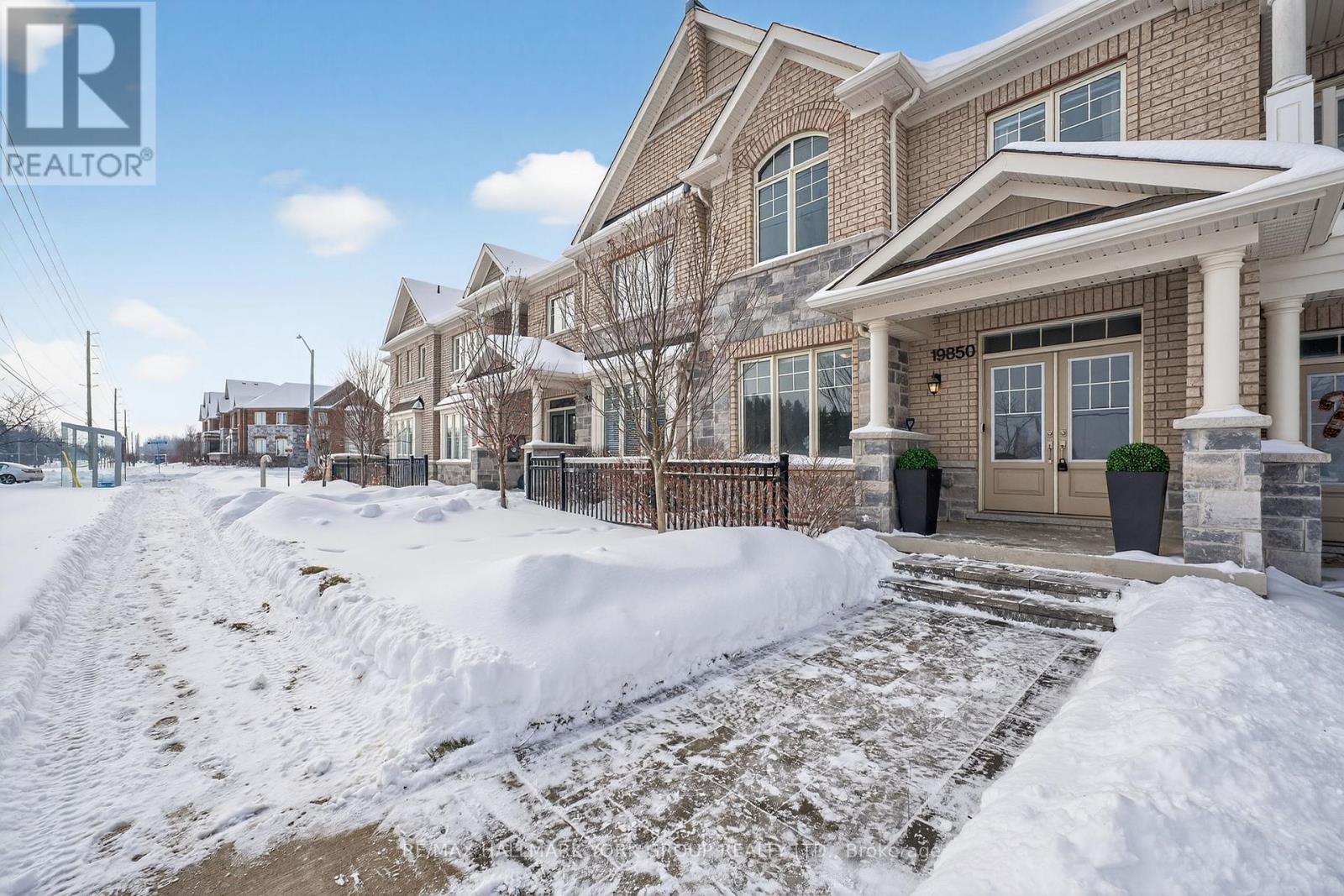 19850 Leslie Street, East Gwillimbury, Ontario  L9N 0R9 - Photo 3 - N12789170