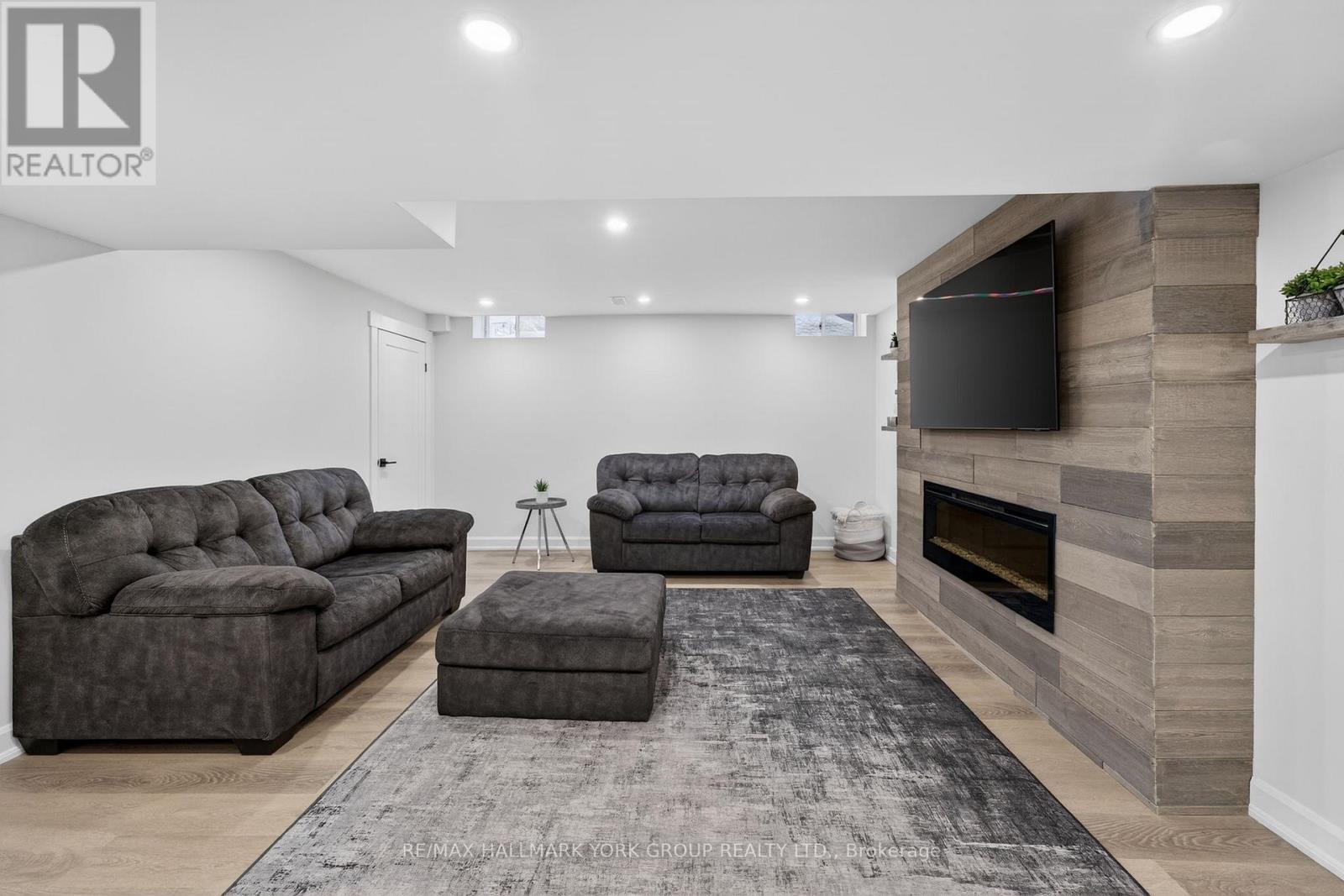 19850 Leslie Street, East Gwillimbury, Ontario  L9N 0R9 - Photo 37 - N12789170