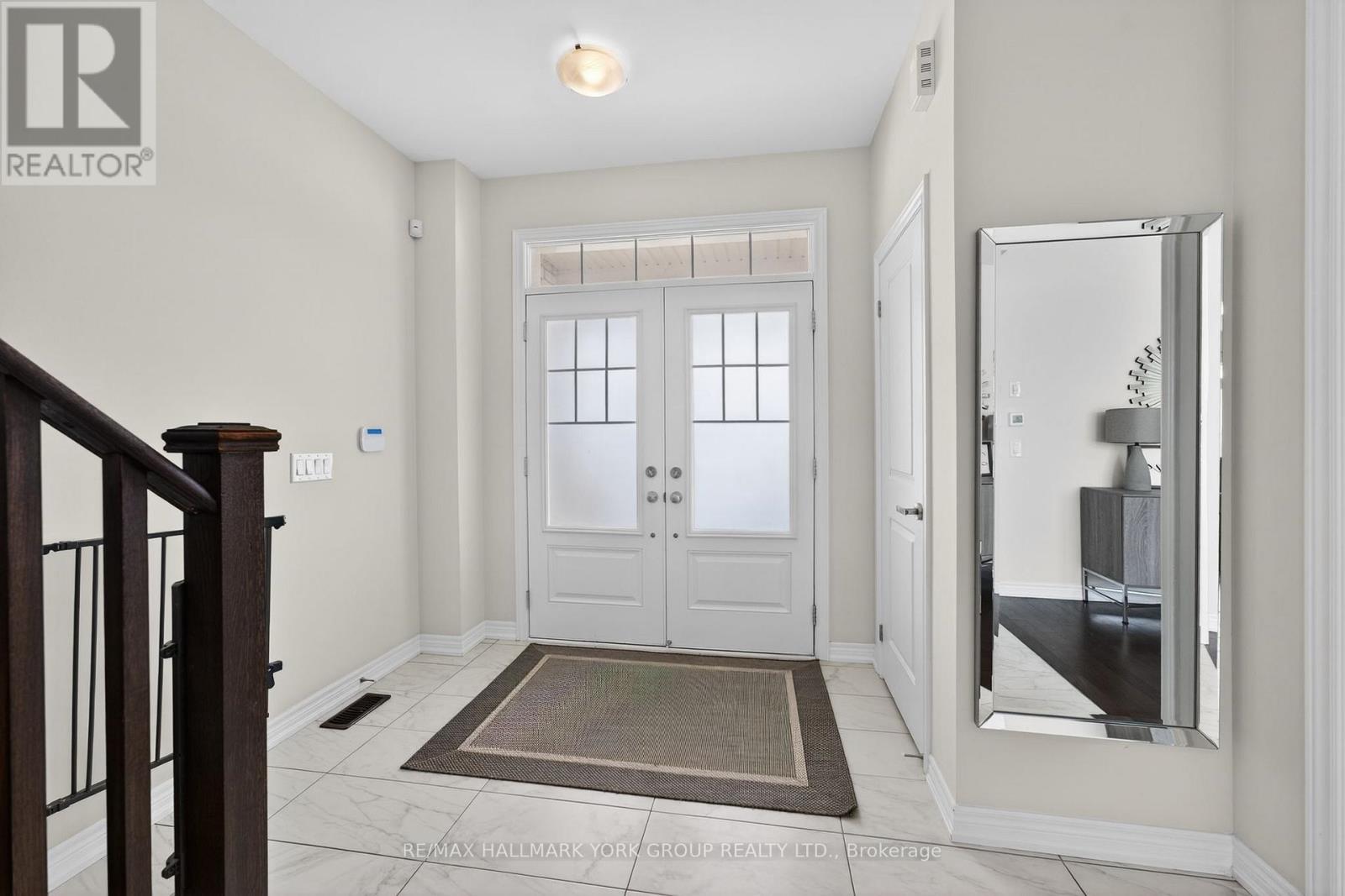 19850 Leslie Street, East Gwillimbury, Ontario  L9N 0R9 - Photo 5 - N12789170