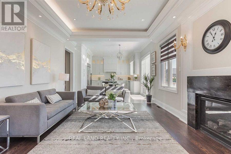 3 Love Court, Richmond Hill, Ontario  L4B 0G2 - Photo 11 - N12789174