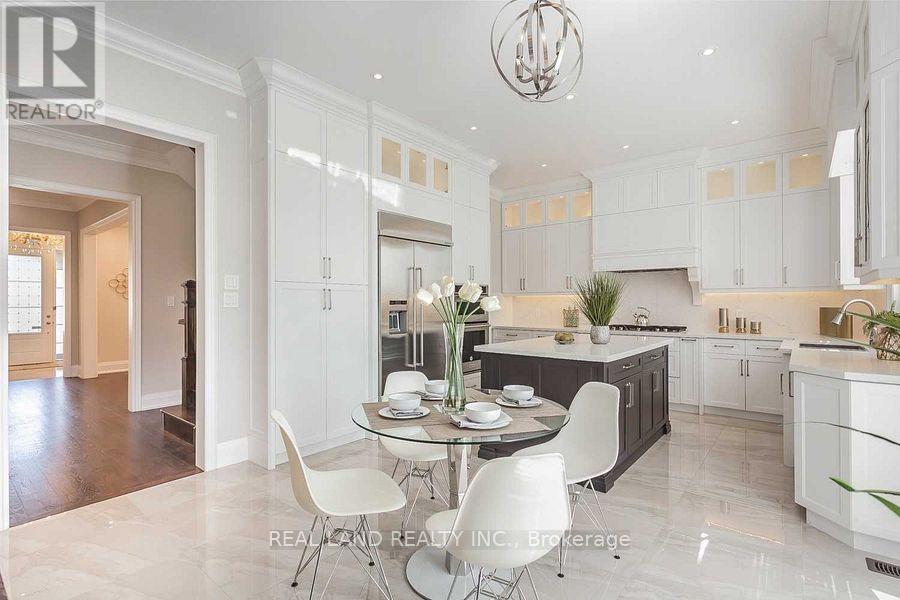 3 Love Court, Richmond Hill, Ontario  L4B 0G2 - Photo 14 - N12789174