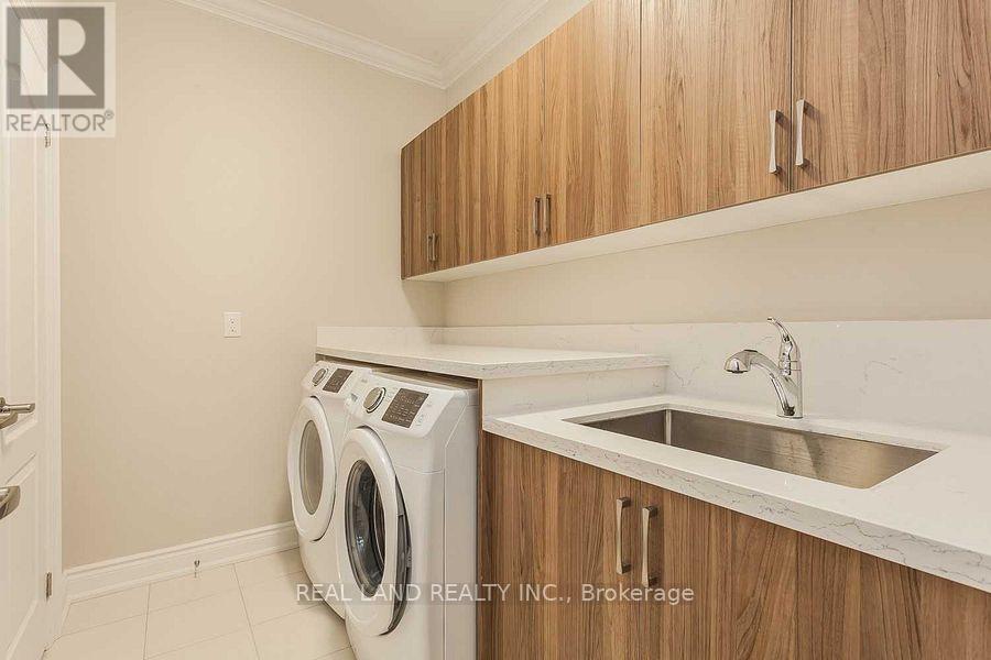 3 Love Court, Richmond Hill, Ontario  L4B 0G2 - Photo 22 - N12789174