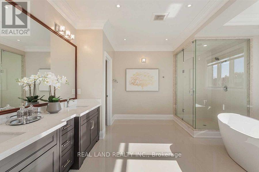 3 Love Court, Richmond Hill, Ontario  L4B 0G2 - Photo 27 - N12789174