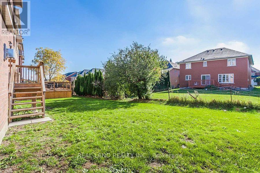 3 Love Court, Richmond Hill, Ontario  L4B 0G2 - Photo 39 - N12789174