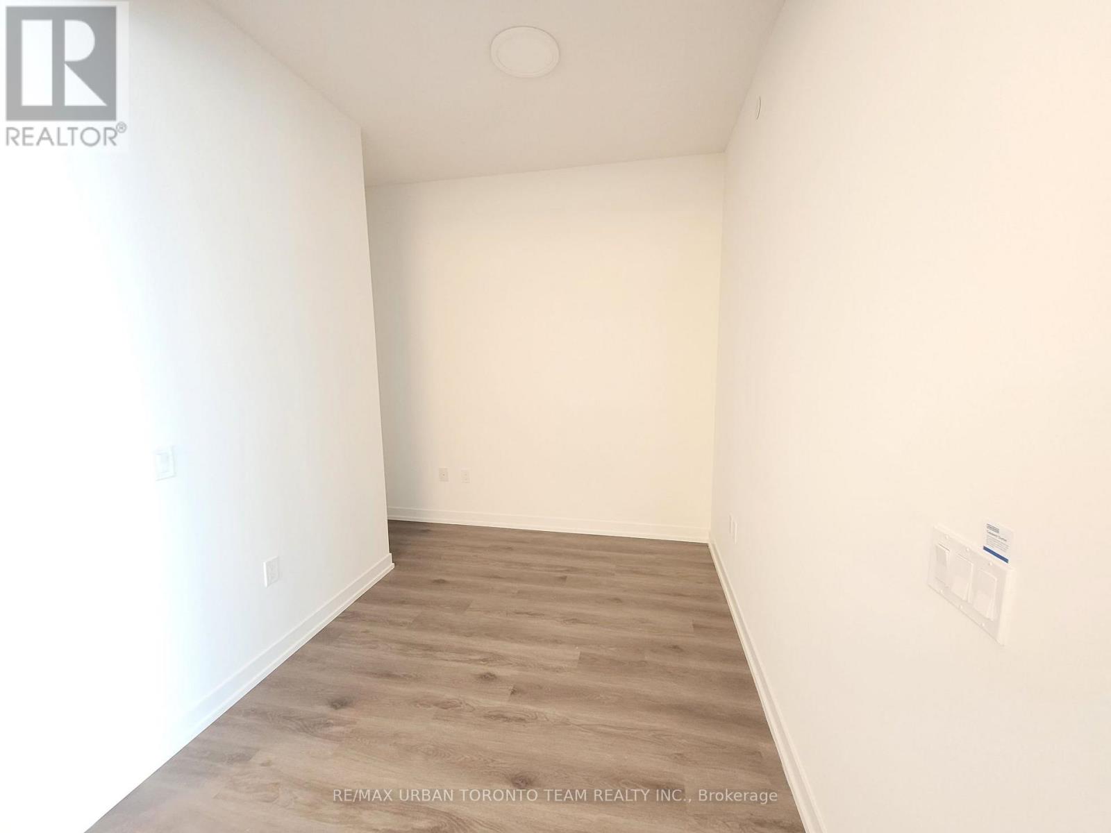 510 - 225 Commerce Street, Vaughan, Ontario  L4K 0R1 - Photo 8 - N12789176