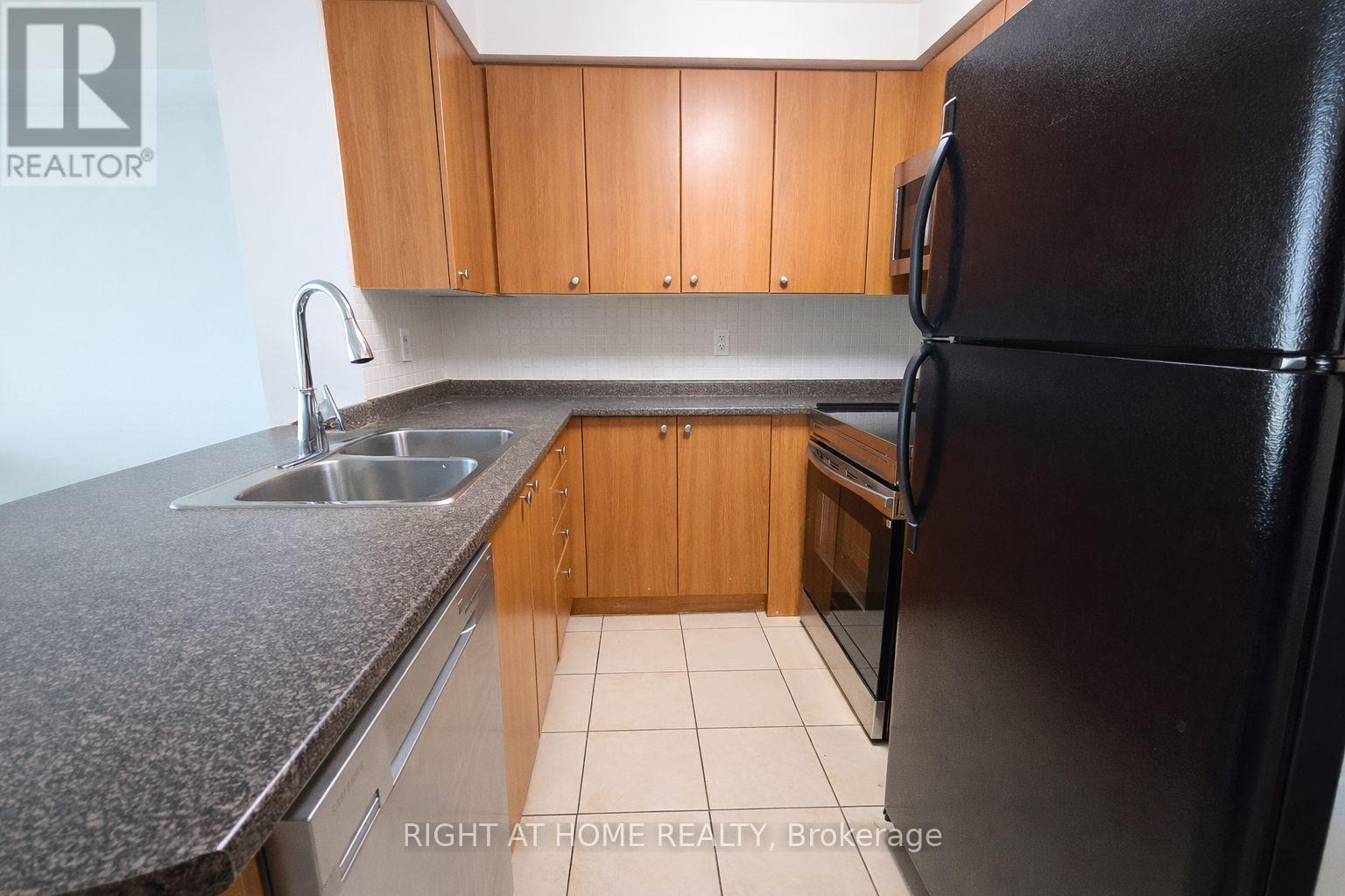 1409 - 235 Sherway Gardens Road, Toronto, Ontario  M9C 0A2 - Photo 4 - W12789134