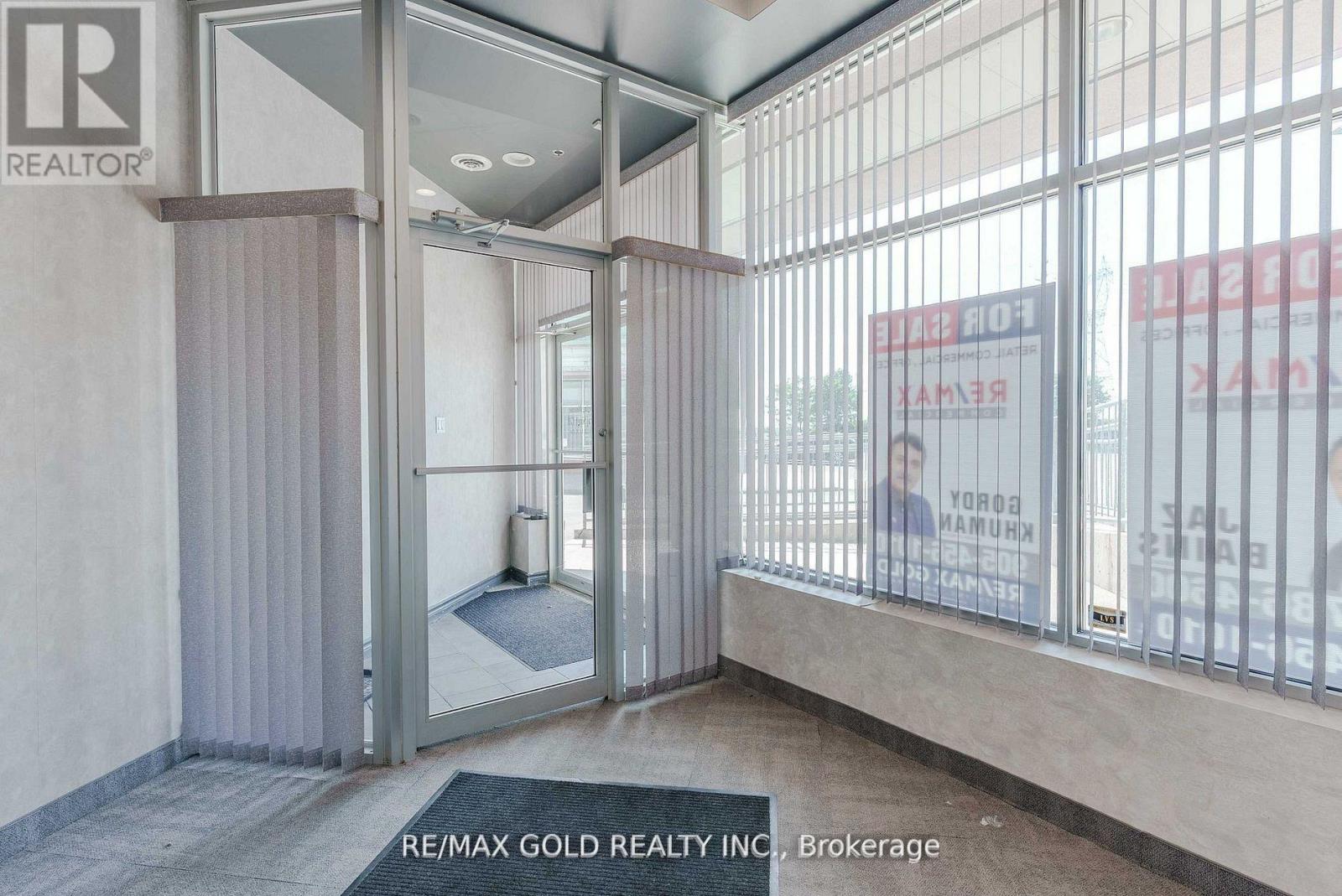 5 - 351 Parkhurst, Brampton, Ontario  L6T 0C2 - Photo 3 - W12789148