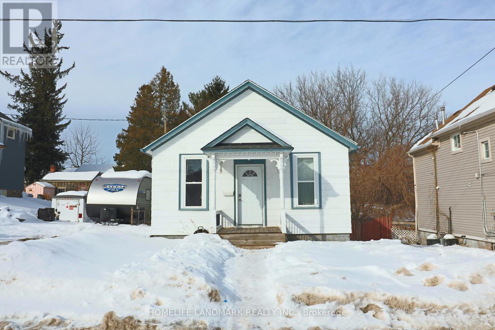 5761 Peer Street, Niagara Falls, Ontario  L2G 1W9 - Photo 3 - X12789146