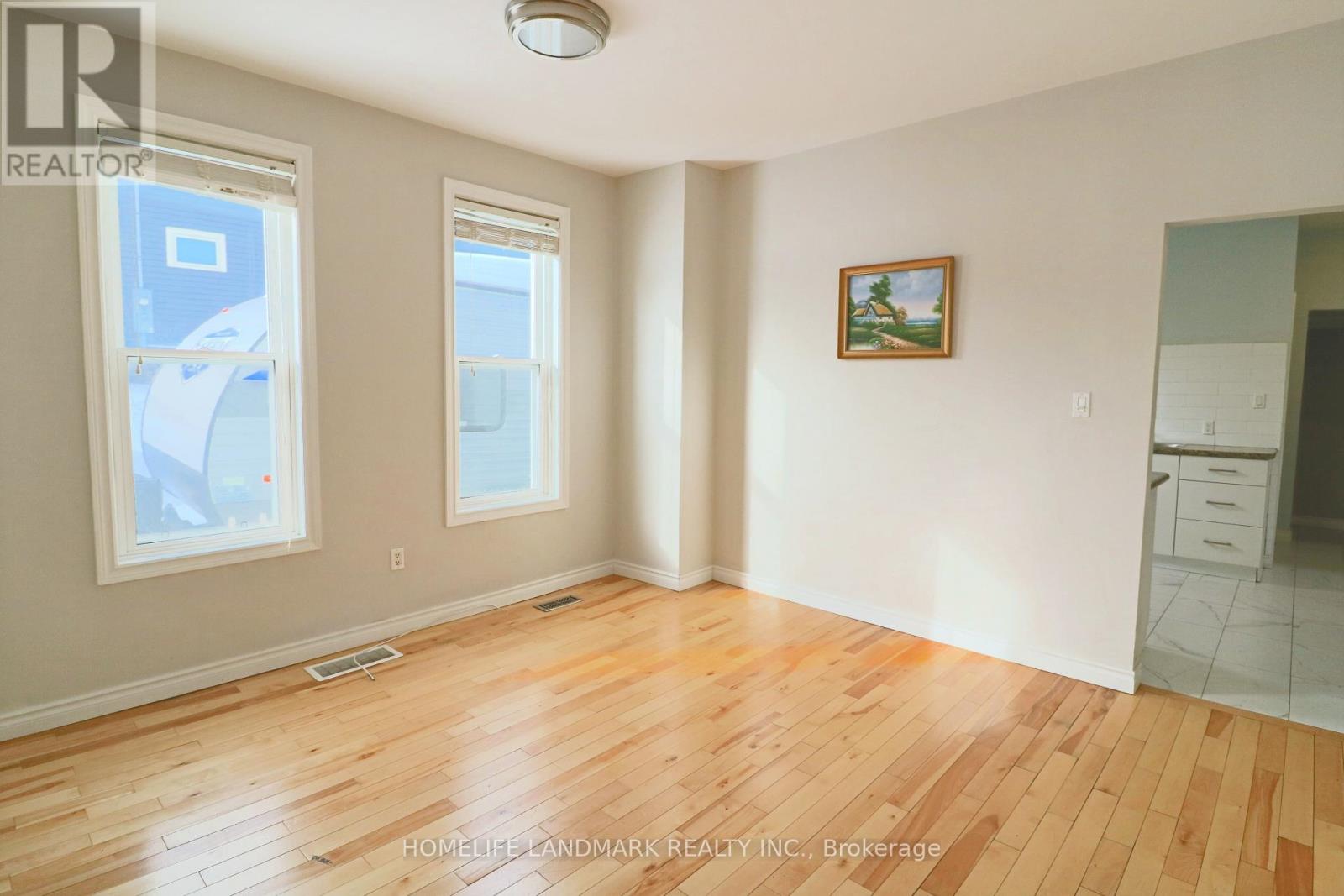 5761 Peer Street, Niagara Falls, Ontario  L2G 1W9 - Photo 6 - X12789146