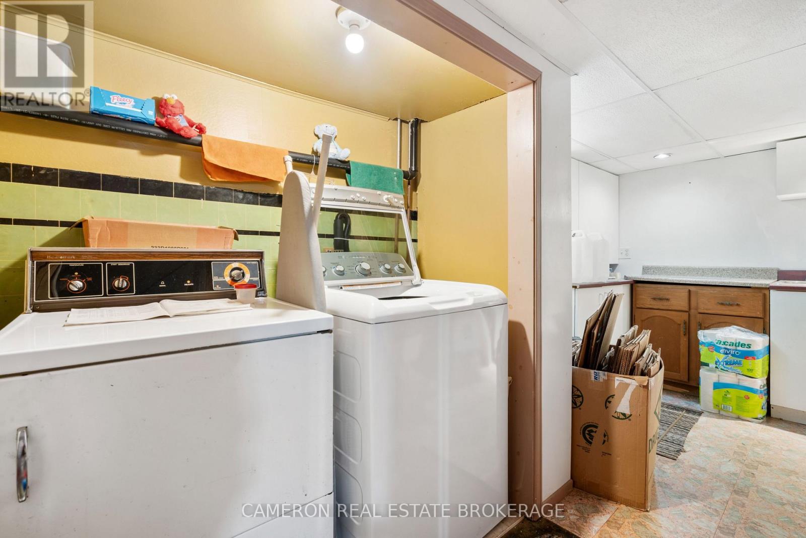 511 St Felix Street, Cornwall, Ontario  K6H 5B2 - Photo 22 - X12445328